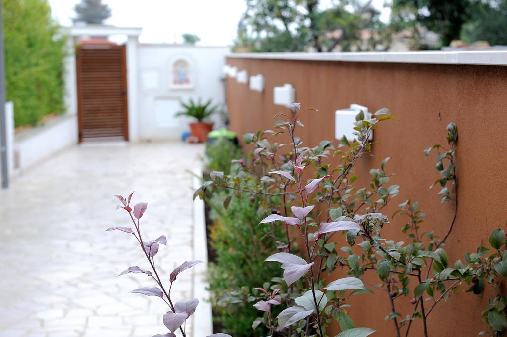 B&B Sun House โมดูโญ ภายนอก รูปภาพ